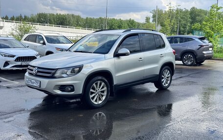 Volkswagen Tiguan I, 2011 год, 920 000 рублей, 2 фотография