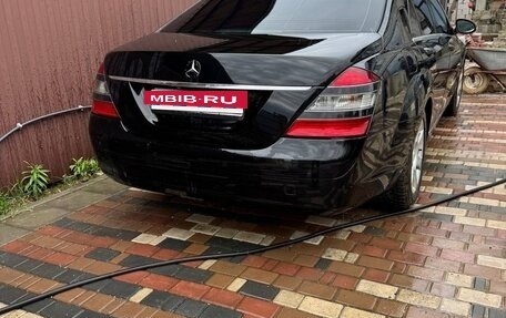 Mercedes-Benz S-Класс, 2008 год, 1 800 000 рублей, 2 фотография