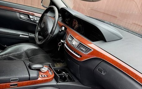 Mercedes-Benz S-Класс, 2008 год, 1 800 000 рублей, 5 фотография