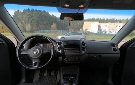 Volkswagen Tiguan I, 2011 год, 1 200 000 рублей, 2 фотография