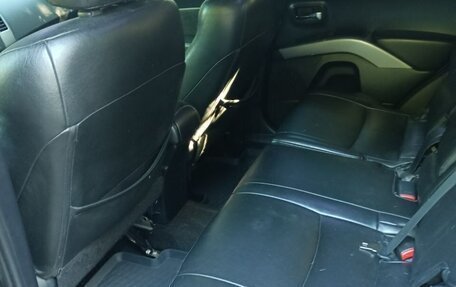 Mitsubishi Outlander III рестайлинг 3, 2008 год, 950 000 рублей, 8 фотография