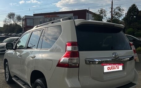 Toyota Land Cruiser Prado 150 рестайлинг 2, 2017 год, 5 350 000 рублей, 6 фотография
