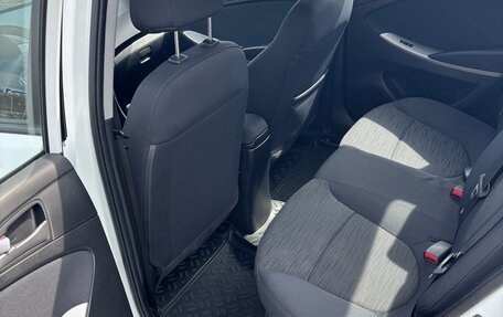 Hyundai Solaris II рестайлинг, 2015 год, 899 000 рублей, 5 фотография