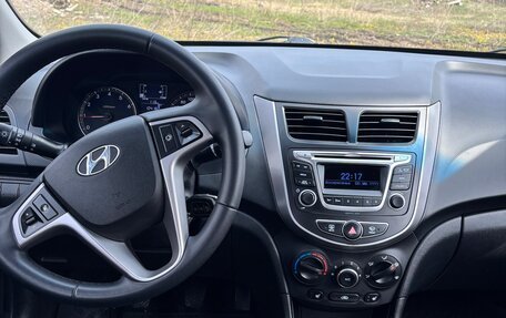 Hyundai Solaris II рестайлинг, 2015 год, 899 000 рублей, 6 фотография