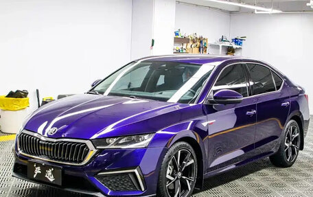 Skoda Octavia IV, 2022 год, 2 400 000 рублей, 2 фотография