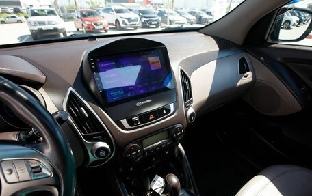 Hyundai ix35 I рестайлинг, 2010 год, 1 100 000 рублей, 13 фотография