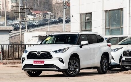 Toyota Highlander, 2026 год, 4 969 000 рублей, 1 фотография