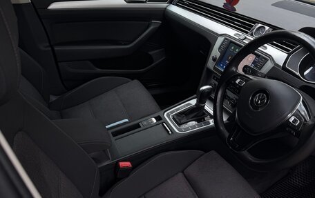 Volkswagen Passat B8 рестайлинг, 2015 год, 1 600 000 рублей, 7 фотография