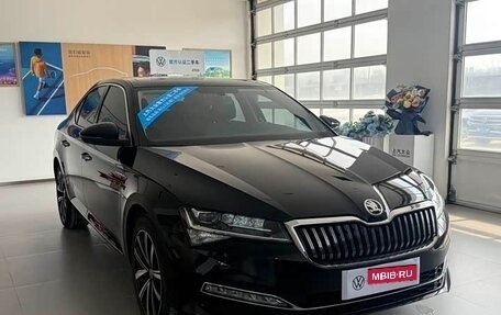 Skoda Superb III рестайлинг, 2023 год, 2 036 125 рублей, 1 фотография