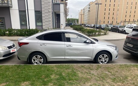 Hyundai Solaris II рестайлинг, 2017 год, 810 000 рублей, 3 фотография