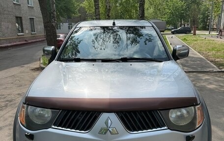 Mitsubishi L200 IV рестайлинг, 2008 год, 1 400 000 рублей, 7 фотография