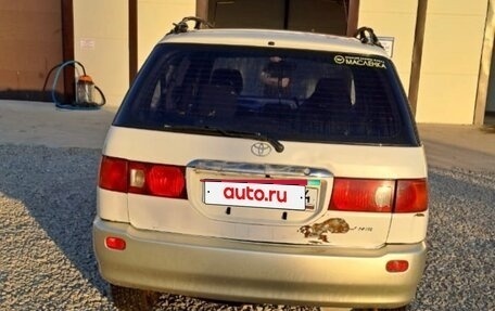 Toyota Ipsum II, 1999 год, 430 000 рублей, 3 фотография