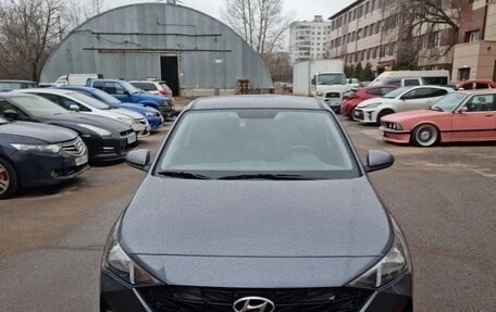 Hyundai Solaris II рестайлинг, 2022 год, 1 790 000 рублей, 3 фотография