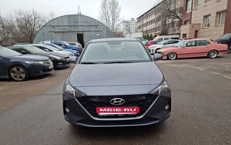Hyundai Solaris II рестайлинг, 2022 год, 1 790 000 рублей, 2 фотография