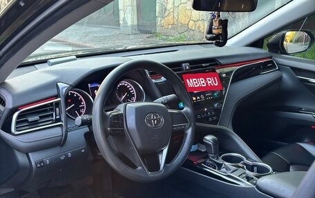 Toyota Camry, 2019 год, 2 690 000 рублей, 8 фотография