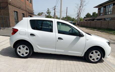 Renault Sandero II рестайлинг, 2017 год, 785 000 рублей, 6 фотография