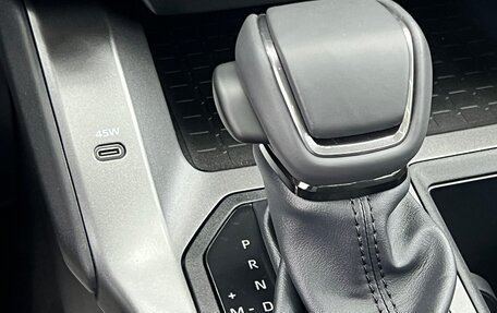 Toyota RAV4, 2026 год, 4 699 000 рублей, 21 фотография