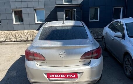 Opel Astra J, 2013 год, 790 000 рублей, 2 фотография