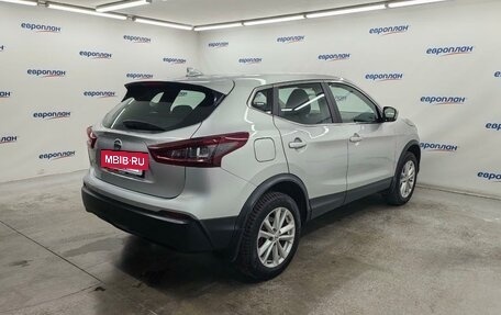 Nissan Qashqai, 2021 год, 2 400 000 рублей, 3 фотография