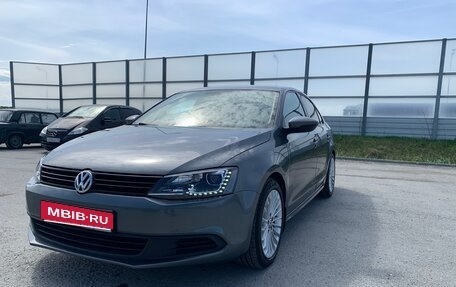 Volkswagen Jetta VI, 2013 год, 1 200 000 рублей, 1 фотография