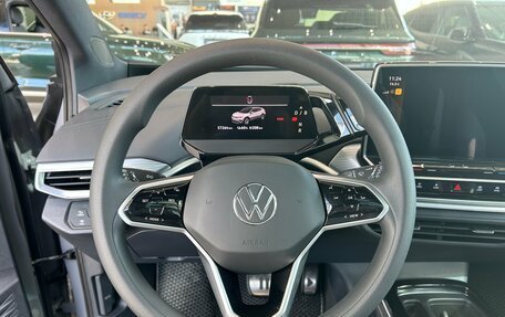 Volkswagen ID.4, 2022 год, 2 995 000 рублей, 19 фотография