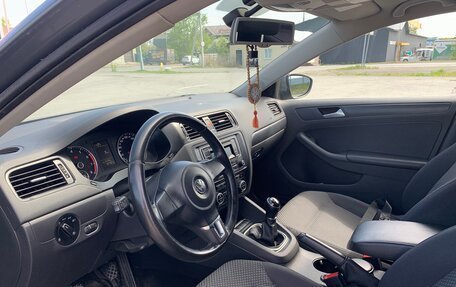 Volkswagen Jetta VI, 2013 год, 1 200 000 рублей, 8 фотография
