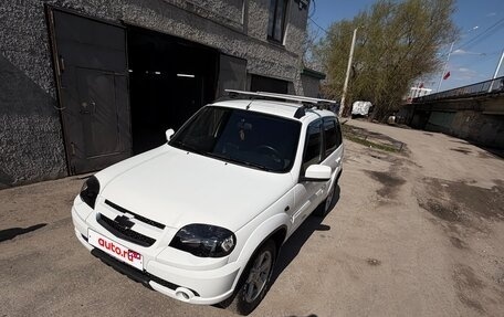 Chevrolet Niva I рестайлинг, 2019 год, 790 000 рублей, 3 фотография