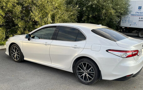 Toyota Camry, 2022 год, 3 490 000 рублей, 8 фотография
