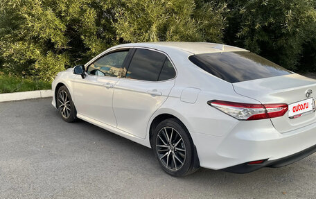 Toyota Camry, 2022 год, 3 490 000 рублей, 11 фотография