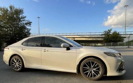 Toyota Camry, 2022 год, 3 490 000 рублей, 13 фотография