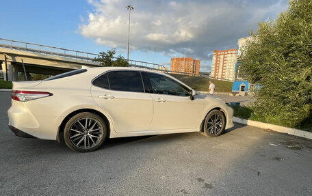 Toyota Camry, 2022 год, 3 490 000 рублей, 14 фотография