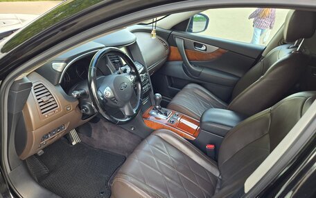 Infiniti QX70, 2014 год, 1 500 000 рублей, 12 фотография