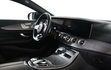 Mercedes-Benz CLS, 2020 год, 6 399 000 рублей, 9 фотография