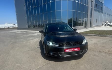 Volkswagen Jetta VI, 2013 год, 785 000 рублей, 1 фотография