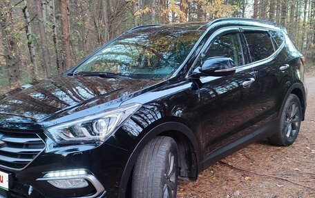 Hyundai Santa Fe III рестайлинг, 2017 год, 2 700 000 рублей, 1 фотография
