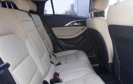 Infiniti QX30, 2017 год, 1 989 000 рублей, 10 фотография