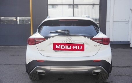 Infiniti QX30, 2017 год, 1 989 000 рублей, 6 фотография