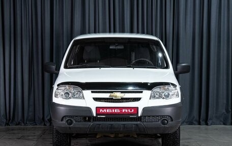 Chevrolet Niva I рестайлинг, 2014 год, 699 000 рублей, 3 фотография