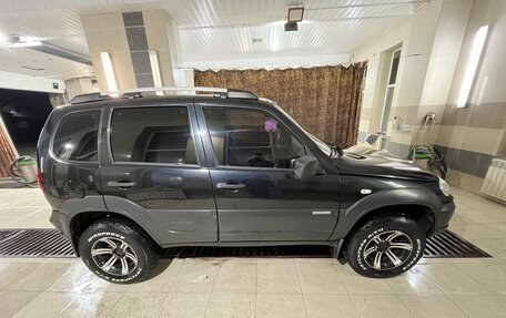 Chevrolet Niva I рестайлинг, 2009 год, 500 000 рублей, 4 фотография