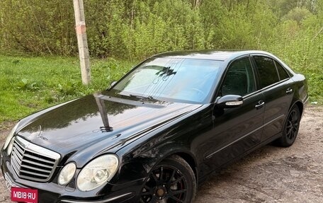 Mercedes-Benz E-Класс, 2004 год, 600 000 рублей, 6 фотография