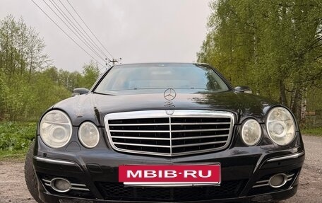 Mercedes-Benz E-Класс, 2004 год, 600 000 рублей, 2 фотография