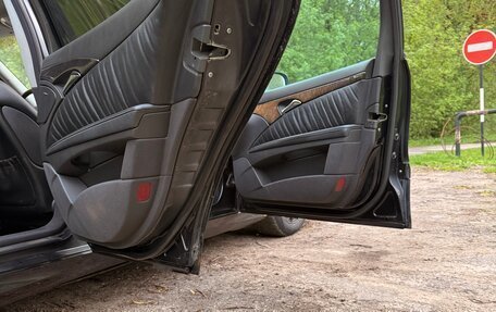 Mercedes-Benz E-Класс, 2004 год, 600 000 рублей, 35 фотография