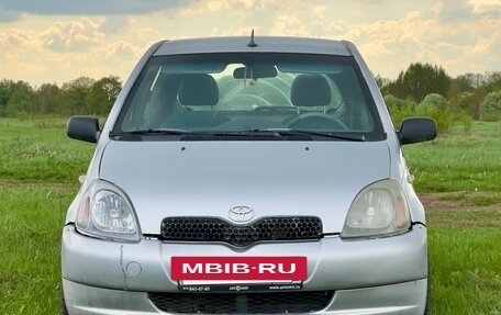 Toyota Yaris I рестайлинг, 2000 год, 280 000 рублей, 3 фотография