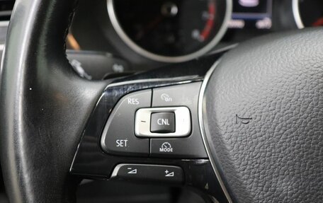 Volkswagen Tiguan II, 2017 год, 2 097 000 рублей, 15 фотография