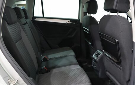 Volkswagen Tiguan II, 2017 год, 2 097 000 рублей, 20 фотография