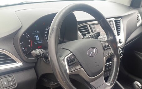 Hyundai Solaris II рестайлинг, 2019 год, 1 000 000 рублей, 8 фотография
