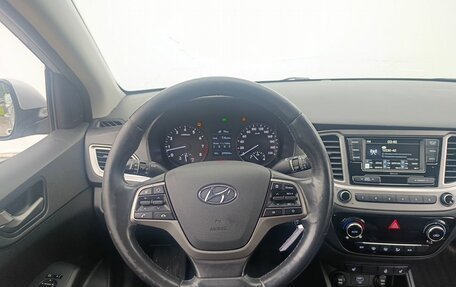 Hyundai Solaris II рестайлинг, 2019 год, 1 000 000 рублей, 11 фотография