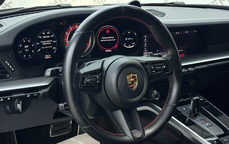 Porsche 911, 2021 год, 20 800 000 рублей, 40 фотография
