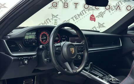 Porsche 911, 2021 год, 20 800 000 рублей, 39 фотография