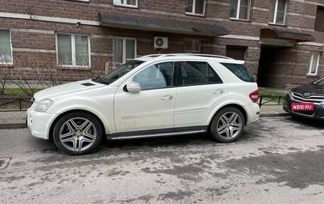 Mercedes-Benz M-Класс AMG, 2010 год, 2 000 000 рублей, 1 фотография
